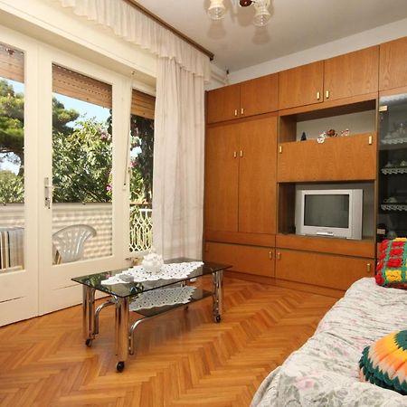 Apartments With A Parking Space Umag - 7066 Esterno foto