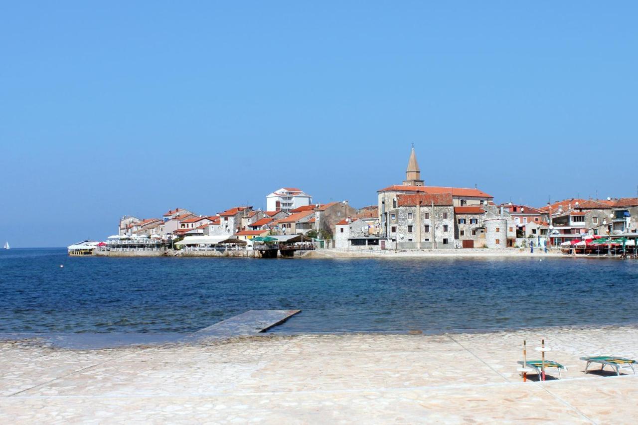 Apartments With A Parking Space Umag - 7066 Esterno foto