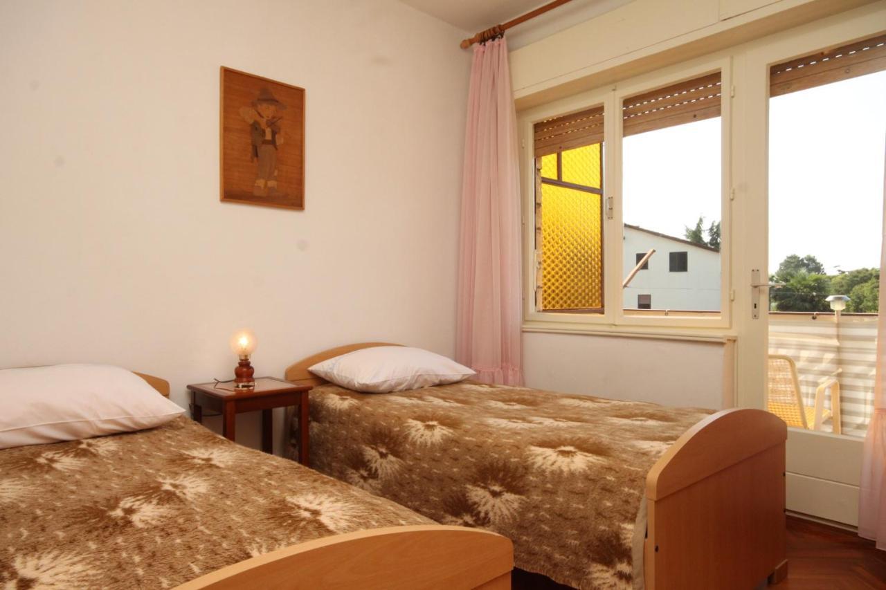 Apartments With A Parking Space Umag - 7066 Esterno foto