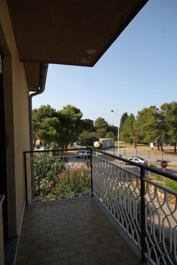 Apartments With A Parking Space Umag - 7066 Esterno foto